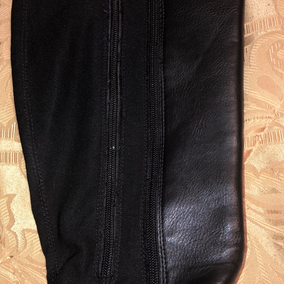 Aerosols boots. Black heels. Silver buckle detail. - Picture 10 of 10